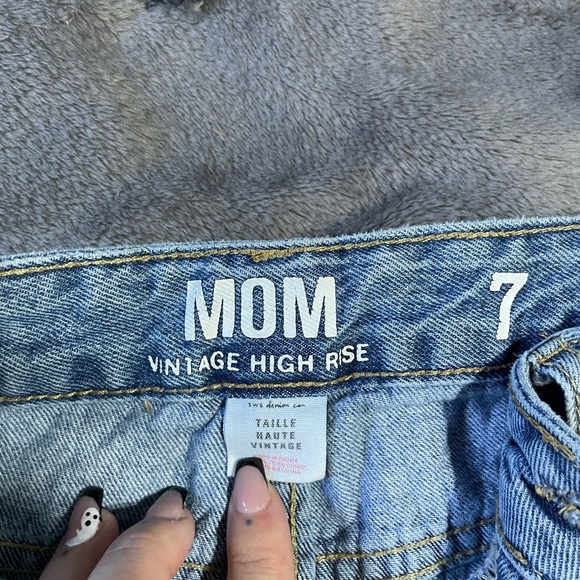 mom jeans - Picture 3 of 4